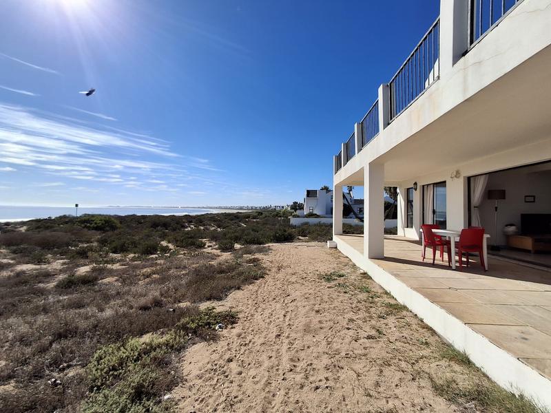 To Let 3 Bedroom Property for Rent in Golden Mile Western Cape
